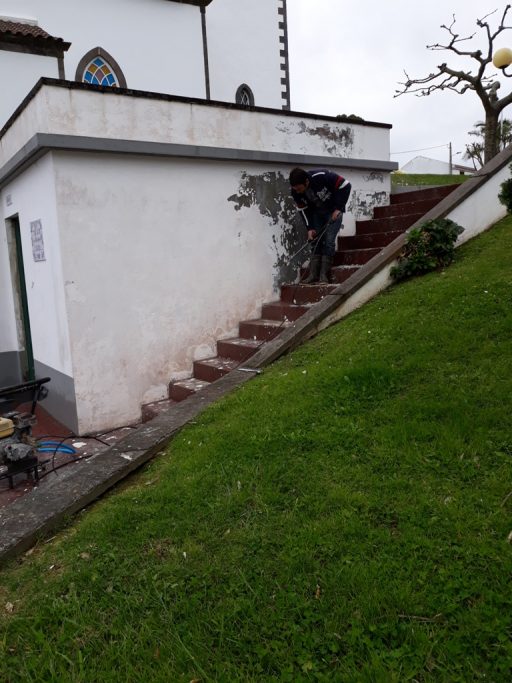 Beneficiação dos sanitários públicos - freguesia da Salga (2)