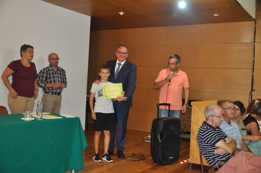 Entrega Diplomas Quadro de Mérito e novo acesso para autocarros da EBS Nordeste