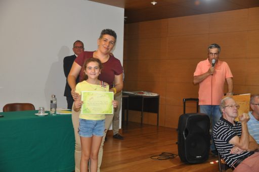 Entrega Diplomas Quadro de Mérito e novo acesso para autocarros da EBS Nordeste