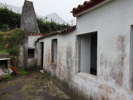 Habitação social na Feteira Grande - Santana