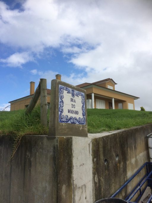 Reparação de toponímia - freguesia da Achada