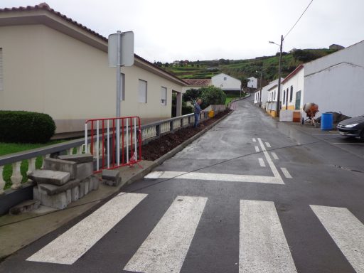 Reparação de Passeios na Rua da Igreja e Rua da Vila Nova - Santo António (1)