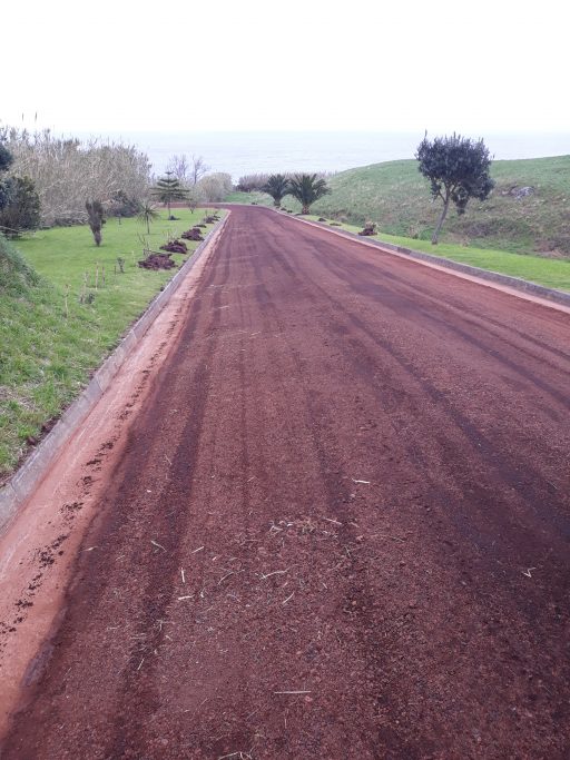 Reparação do pavimento do acesso ao Pocinho - Ermida do Pranto