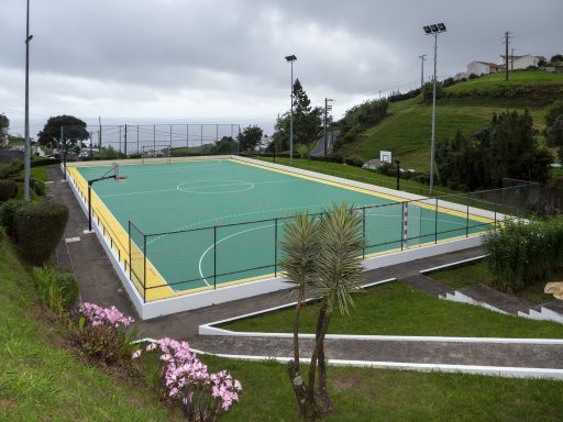 Beneficiação geral do campo de futebol da Pedreira (2)