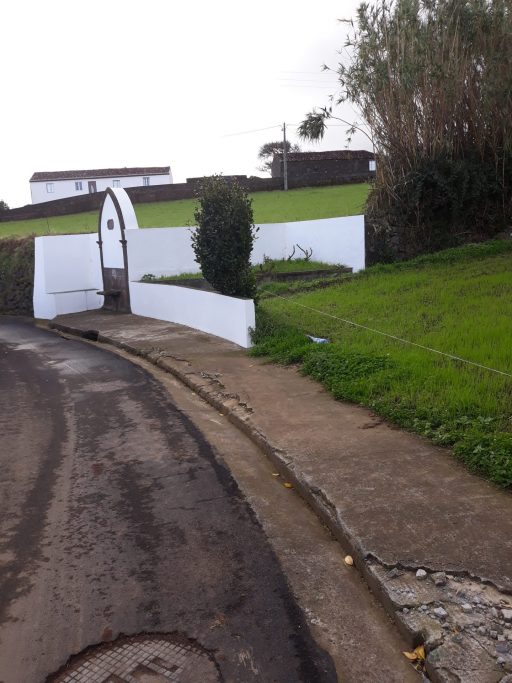 Melhoramento de passeio na Assomada - São Pedro de Nordestinho