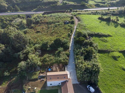 Colocação de betão no Caminho do Arraiado - Lomba da Fazenda (2)