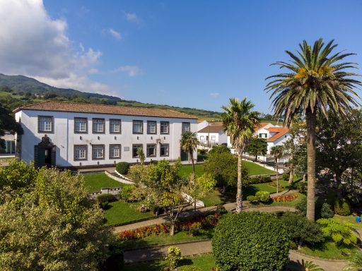 Implementação de equipamento de eficiência energética em edifícios municipais (EBJI do Nordeste)