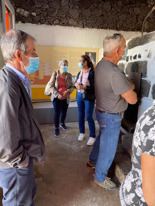 52cafd1d-8f1a-4d69-a2d2-631c40ed3335