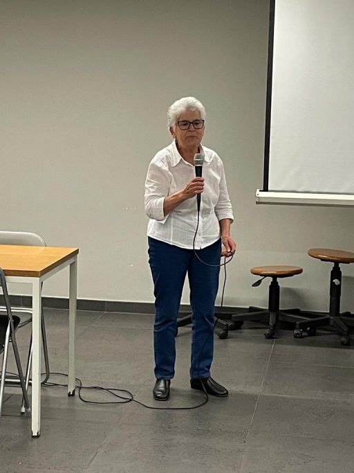 90c4e2fc-311a-4016-8e8d-80c096b71c7f