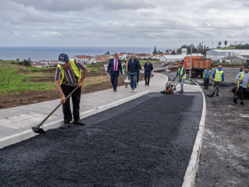 Aumento do Parque Industrial (arruamentos, passeios, estacionamento e infraestruturas) (2)