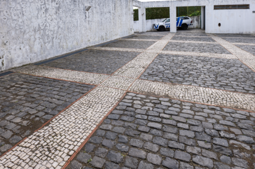 Reparação de joga do parque de estacionamento da Esquadra da PSP (colaboração com a PSP)