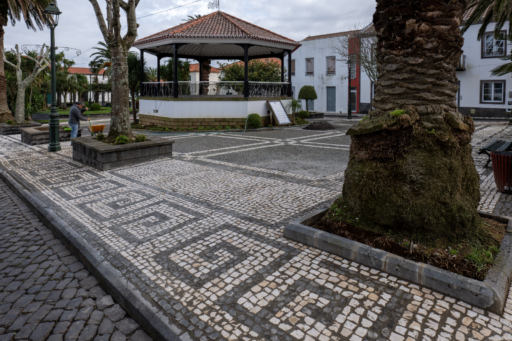 Reparação de joga no Jardim do Município – Vila do Nordeste
