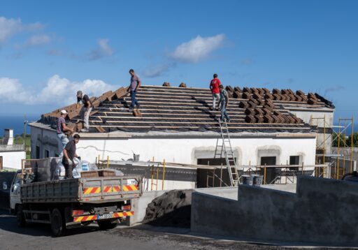 Beneficiação de moradia para habitação social na Rua do Atalho Nº9 - Algarvia