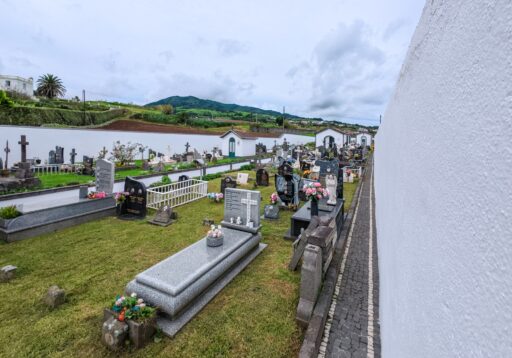 Beneficiação de pinturas no Cemitério Municipal - Nordeste1
