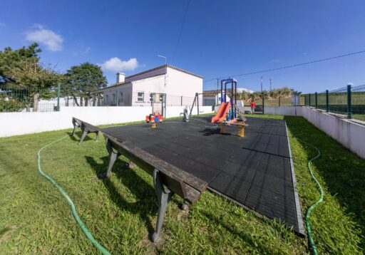 Beneficiação do Parque Infantil da Feteira Grande – Santana 1