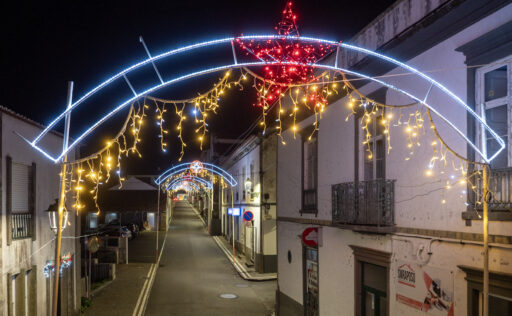 Iluminação e decoração de Natal – Vila