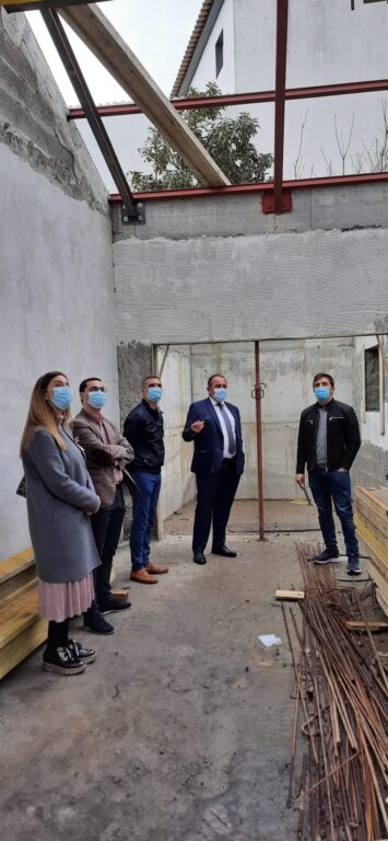 Adaptação e ampliação de edifício a capela funerária (10)