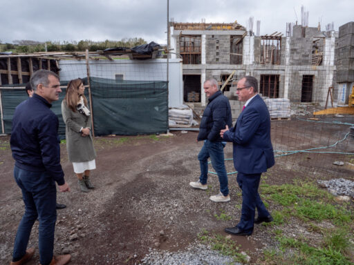 Construção de Três Moradias Unifamiliares (1)