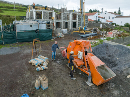 Construção de Três Moradias Unifamiliares (9)