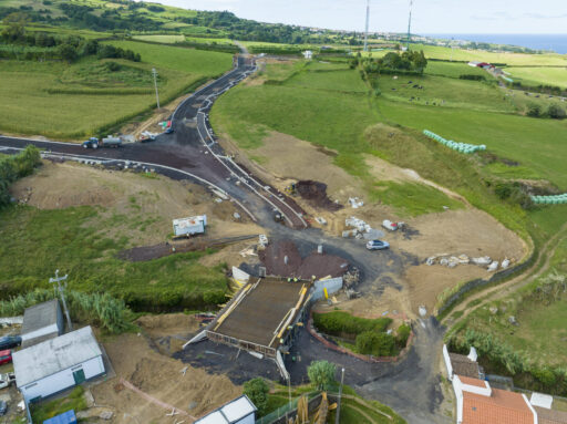 Empreitada de Ampliação do Loteamento da Zona Industrial da Vila de Nordeste 4