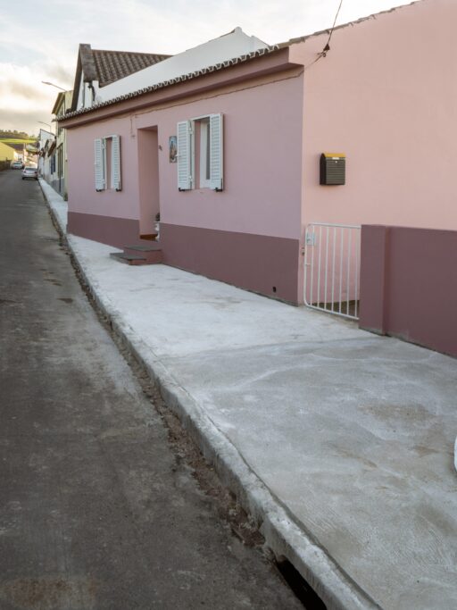 Execução de passeios na Rua Direita Achadinha 4