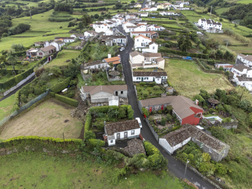 Moradia Social na Rua Vale do Paiva Lomba da Fazenda 4