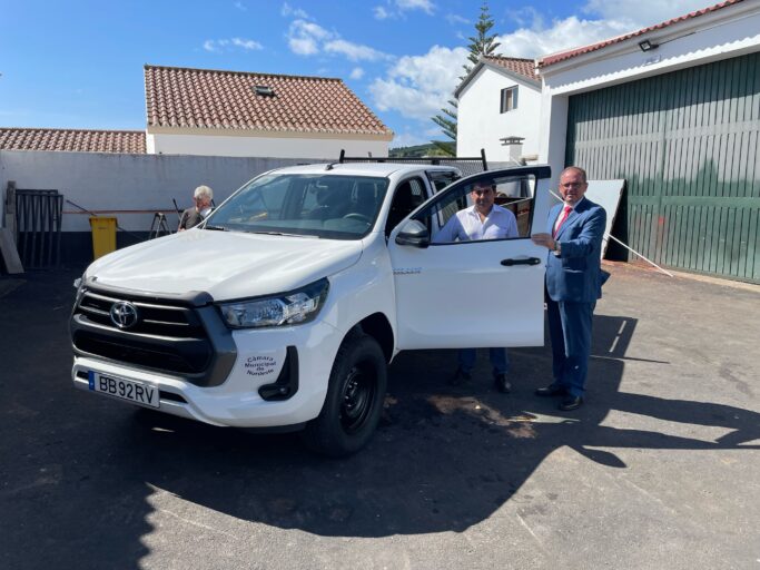 Viatura nova para serviço de jardins
