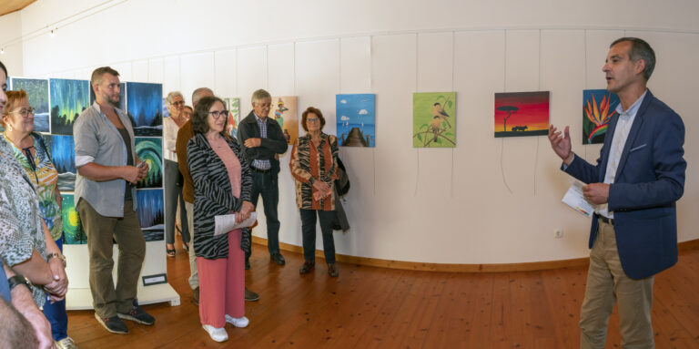 Inauguração de exposição de pintura na Casa João de Melo