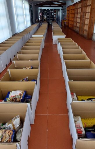 Câmara distribui cabazes por 150 famílias