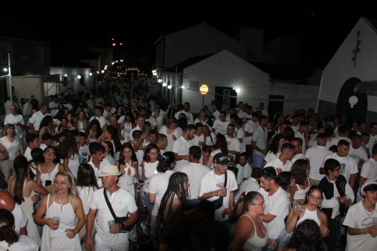 Festa Branca da Achada